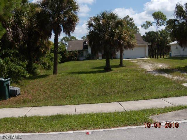 1420 13th St., Naples, FL
