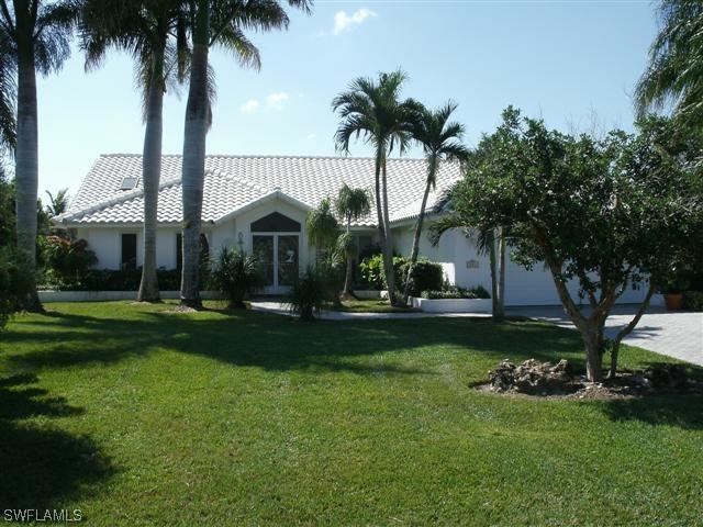 104 Newport Cay, Naples, FL