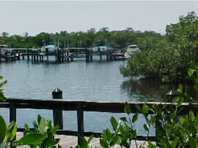 320 Horsecreek Dr. #106, Naples, FL