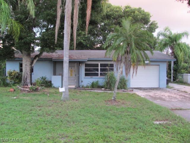 27645 Los Amigos Ln., Bonita Springs, FL