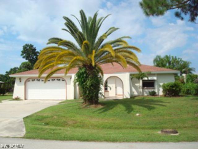 2569 Clipper Way, Naples, FL 34104