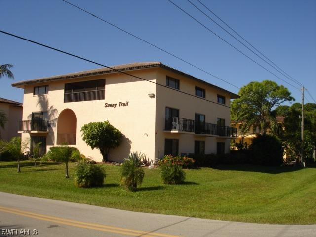 828 Wiggins Pass Rd. #10, Naples, FL 34110