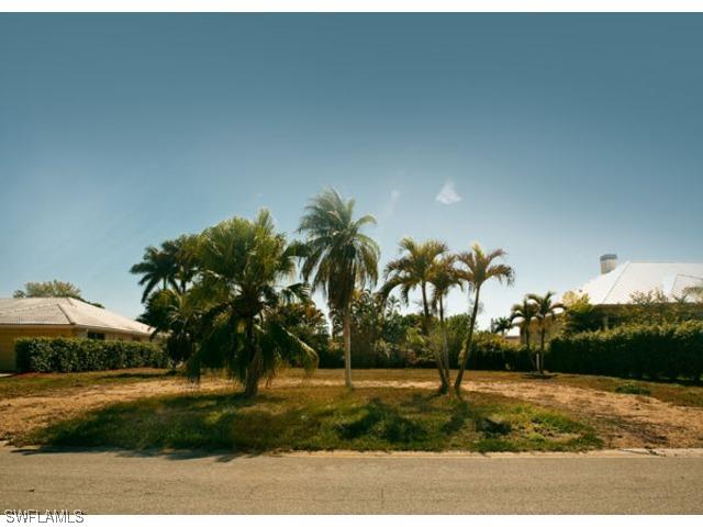 676 Fountainhead Way, Naples, FL