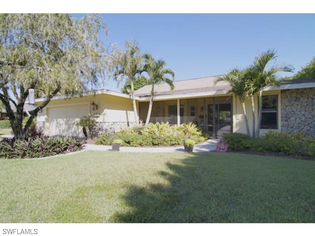 2479 Pinewoods Cir. #1, Naples, FL 34105