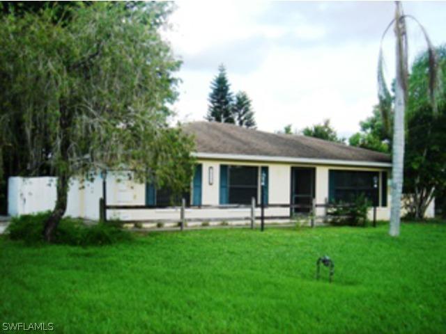 9834 Sussex St., Naples, FL 33109