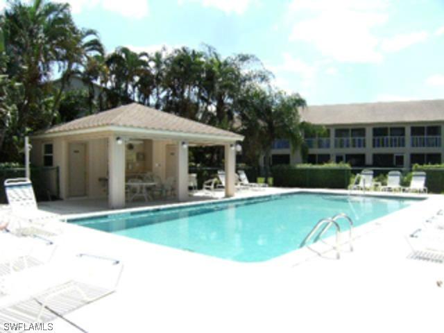 332 Bradstrom Cir. #101, Naples, FL