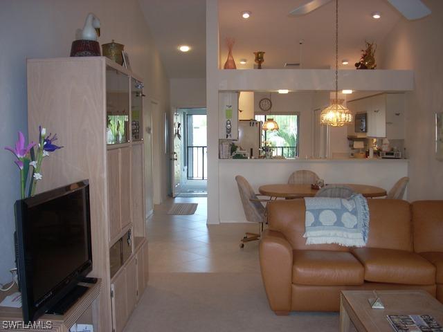 492 Veranda Way #E-204, Naples, FL 34104