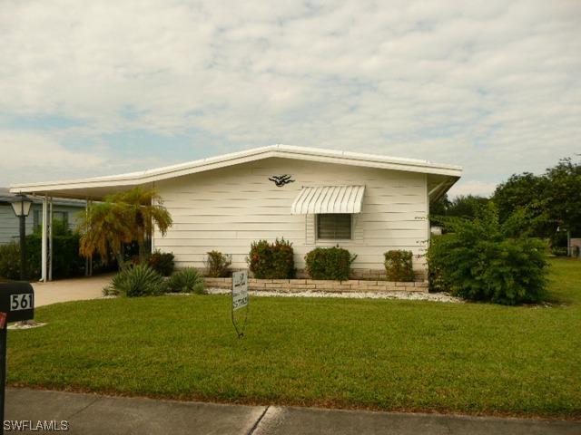 561 Charlemagne Blvd., Naples, FL 34112