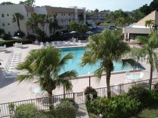 200 Forest Lakes Blvd. #305, Naples, FL