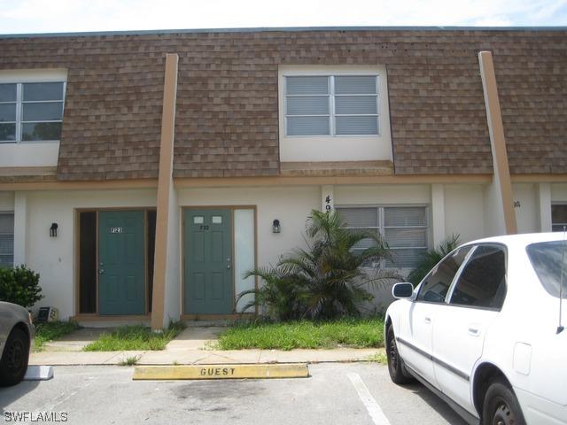 4911 Catalina Dr. #22, Naples, FL 34112