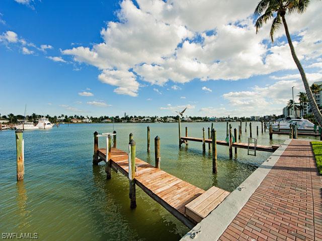2850 Gulf Shore Blvd. #203, Naples, FL 34103