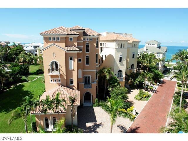 102 Felipe Ln., Bonita Springs, FL 34134