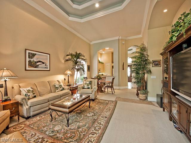 5721 Mango Cir., Naples, FL 34110