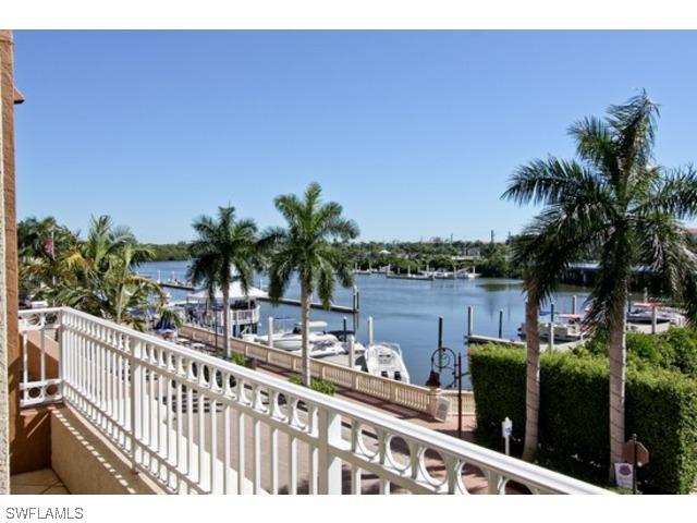 450 Bayfront Pl. #4208, Naples, FL 34102