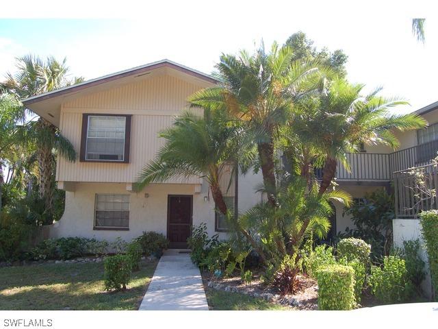 4300 Gulfstream Dr. #1-B, Naples, FL