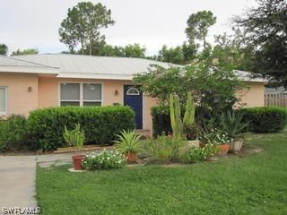 2670 Ponce De Leon Dr., Naples, FL