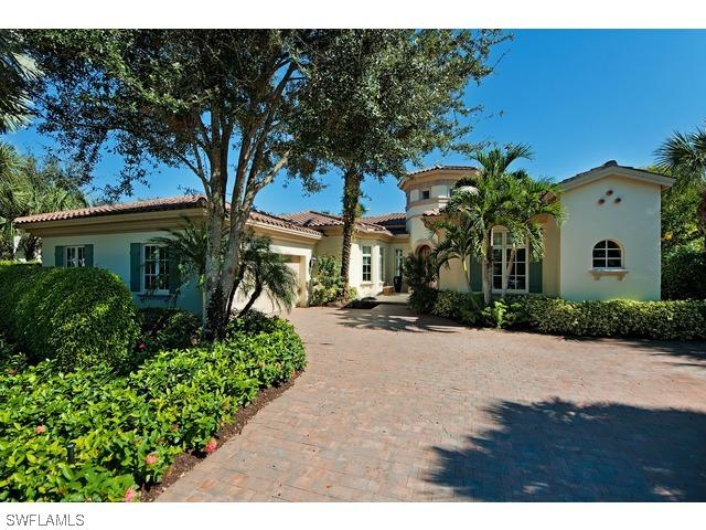 2024 Isla Vista Ln., Naples, FL 34105