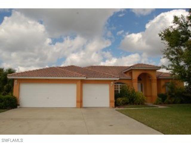 751 Waterloo Rd., Naples, FL 34120