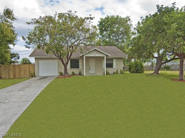 1858 52nd St., Naples, FL 34116