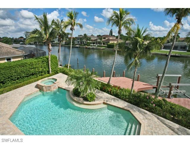 255 Mermaids Bight, Naples, FL 34103
