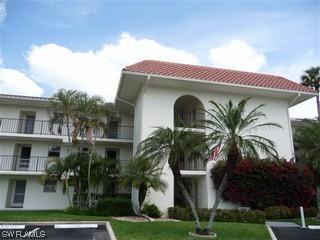 49 Highpoint Cir. #104, Naples, FL 34103