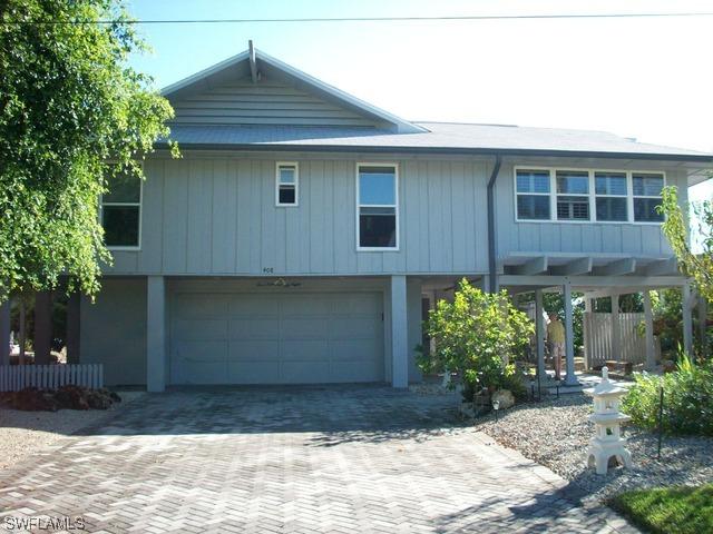 408 Antigua St., Naples, FL 34113