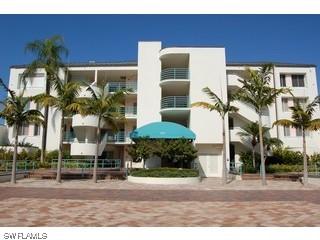 305 Park Shore Dr. #221, Naples, FL