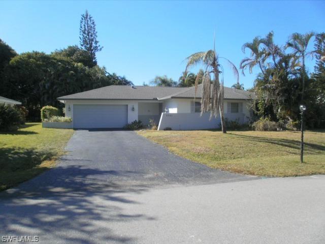 9797 Berkshire St., Naples, FL