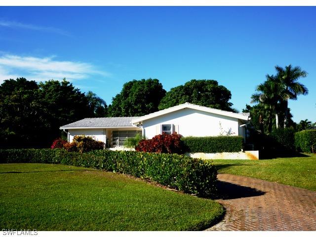 605 Regatta Rd., Naples, FL