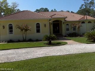 588 33rd Ave., Naples, FL 34120