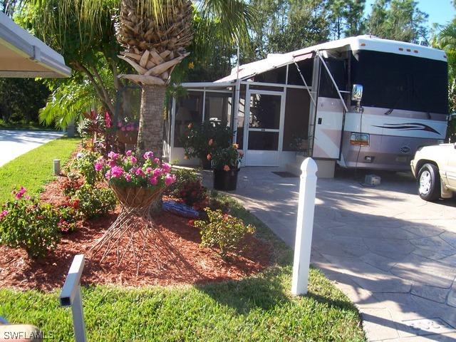 1526 Diamond Lake Circle Cir., Naples, FL 34114