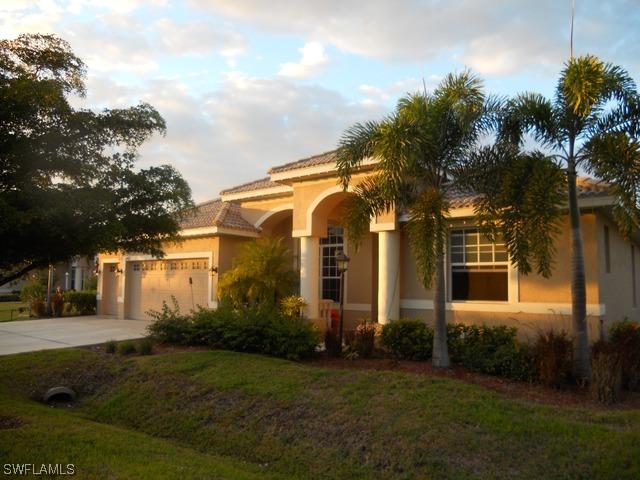 10621 Sir Michaels Place Dr., Bonita Springs, FL 34135