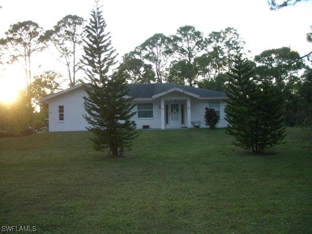 641 9th St., Naples, FL