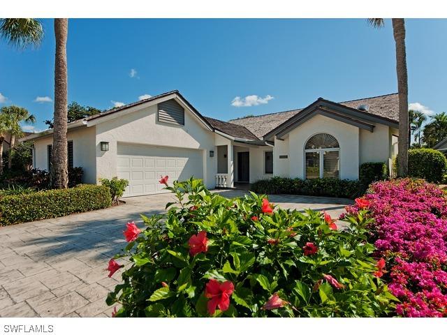 700 Heathery Ln., Naples, FL