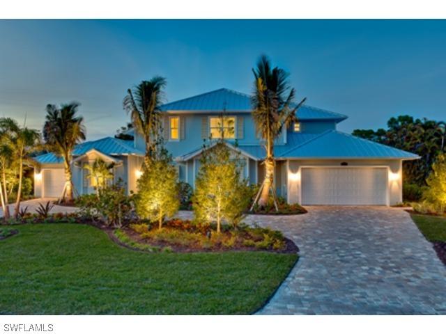539 Rudder Rd., Naples, FL 34102