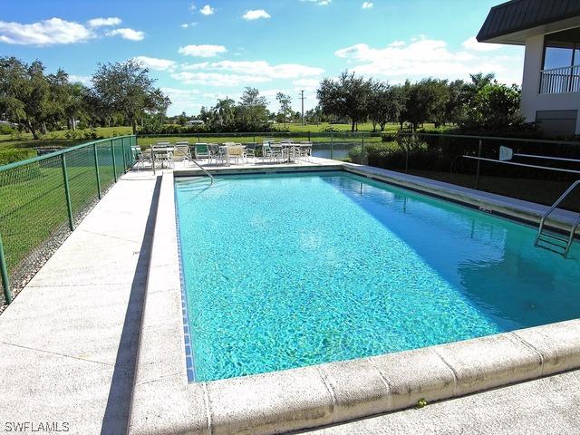 600 Valley Stream Dr. #F6, Naples, FL