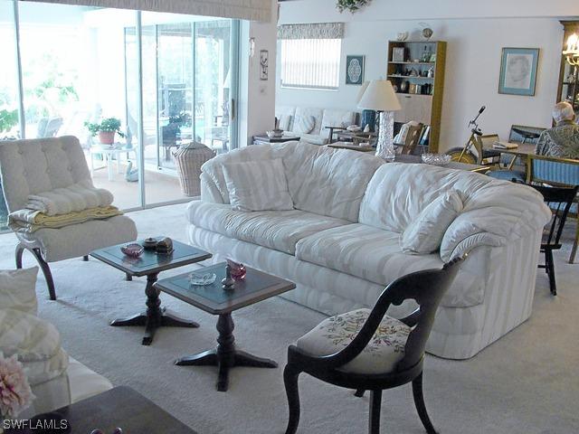 233 Saint James Way, Naples, FL 34104