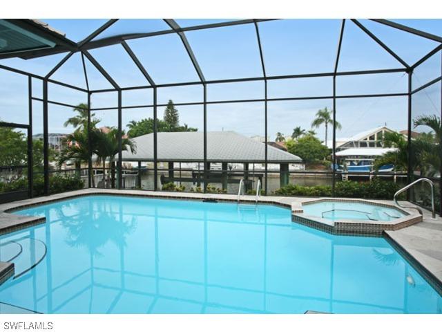 421 Conners Ave., Naples, FL