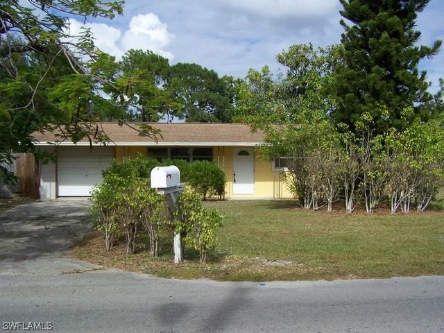 3891 Estey Ave., Naples, FL 34104