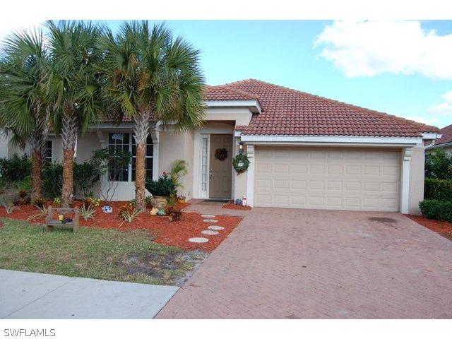 2144 Fairmont Ln., Naples, FL 34120