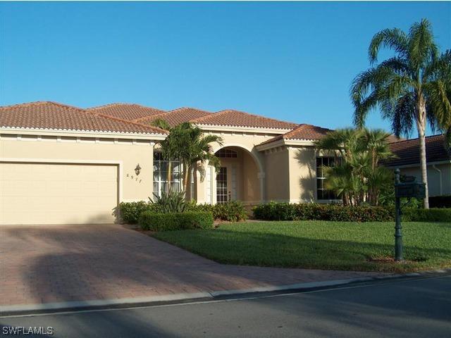 8977 Mustang Island Cir., Naples, FL