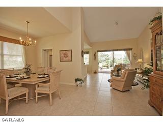 1102 Dorchester Ct., Naples, FL 34104