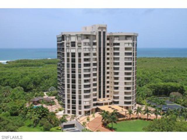 6075 Pelican Bay Blvd. #1205, Naples, FL