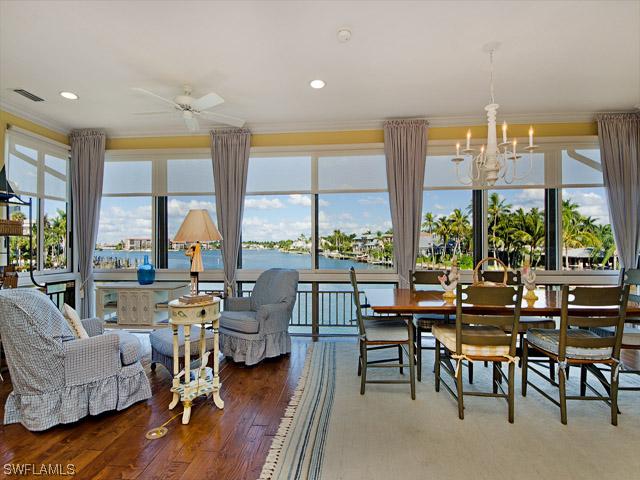 2200 Gulf Shore Blvd. #O-4, Naples, FL 34102