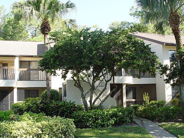 1828 Kings Lake Blvd. #202, Naples, FL