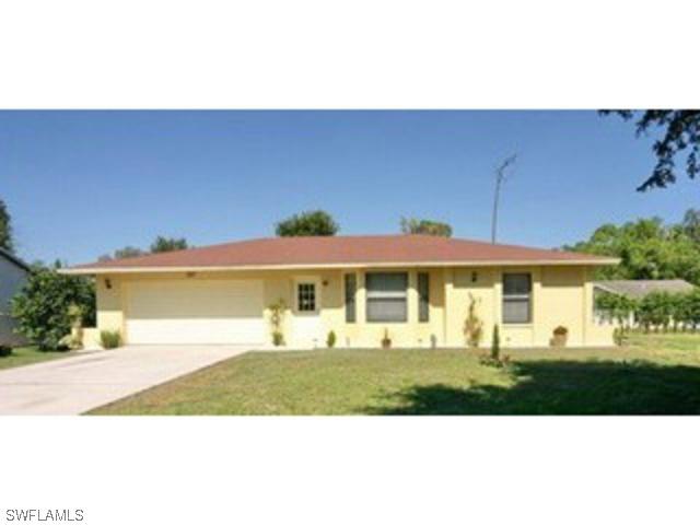 287 Mentor Dr., Naples, FL 34110