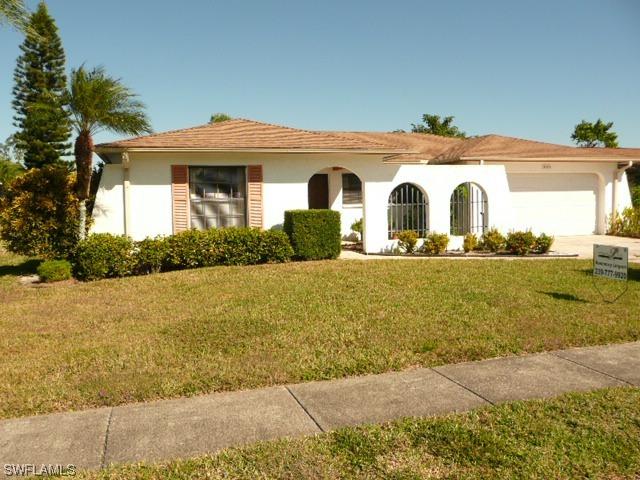 1005 Charlemagne Blvd., Naples, FL 34112