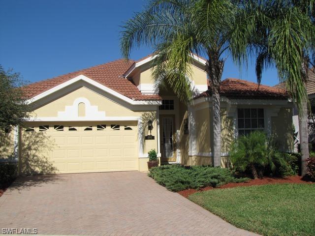 10001 Isola Way, Fort Myers, FL 33913