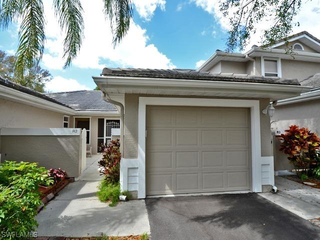 351 Emerald Bay Cir. #R-2, Naples, FL 34110