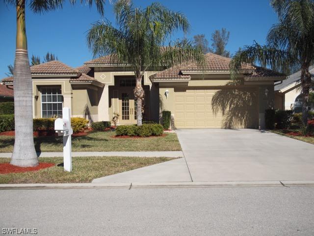 1067 Tivoli Dr., Naples, FL 34104